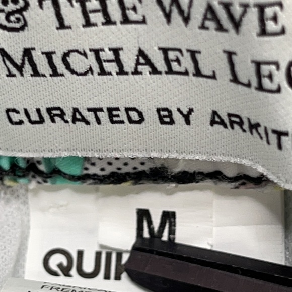 Quicksilver The Mountain & The Wave swimwe… - Picture 10 of 12